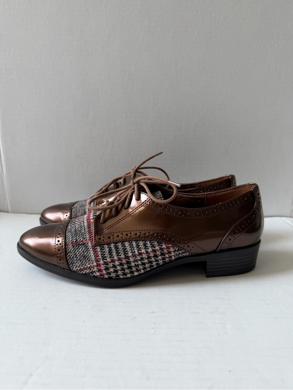 Anne Klein Metallic Copper Lace-Up Oxford with Tweed Panels